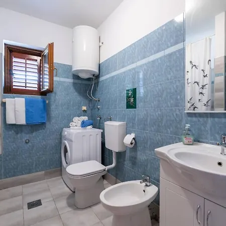 Сasa de vacaciones House Sunce Pula