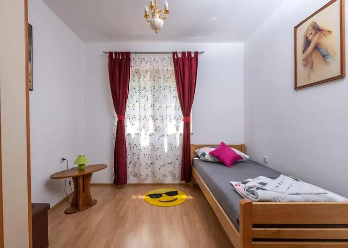 House Sunce * 풀라